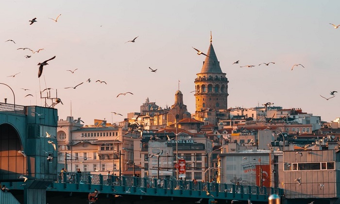 Dünyada içinden deniz geçen ve iki kıtada toprağı olan tek şehir: İstanbul