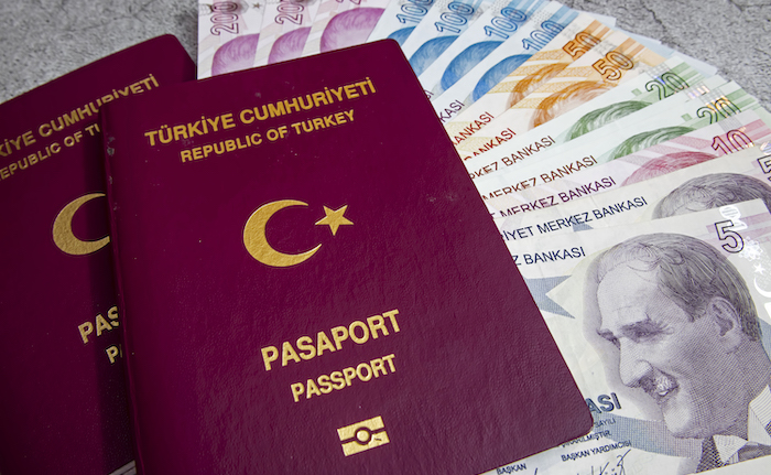 Pasaporta Dev Zam Yolda – Begümce!