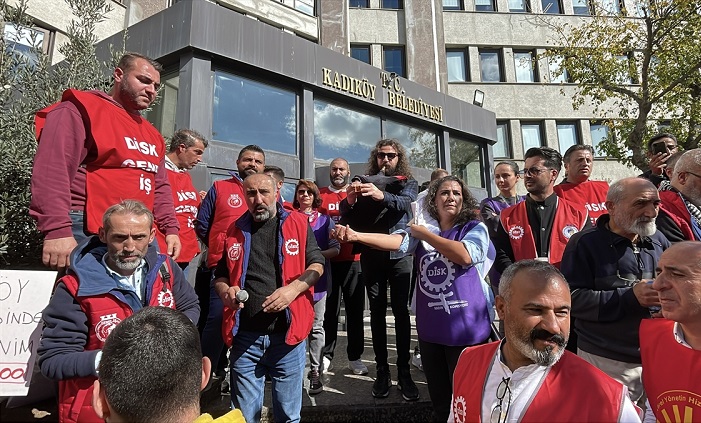 Kadıköy Belediyesine Grev Kararı Asıldı