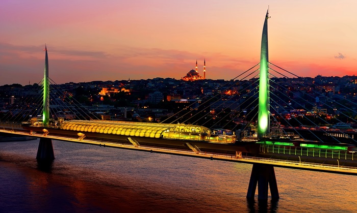 İstanbul’da Gece Çalışan Metro, İETT, Marmaray ve Metrobüs Hatları